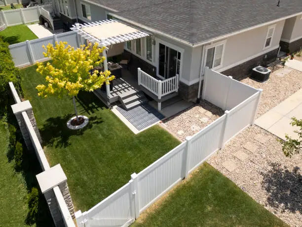 Key Advantages of Choosing Vinyl Fence Installation Columbus, GA